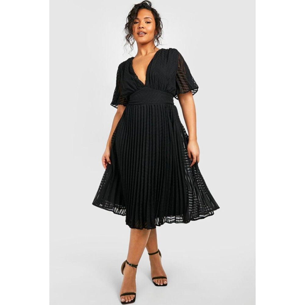 BOOHOO Pleated Black Plus Sz 16 Textured Chiffon Midi Low Cut Skater Dress NEW